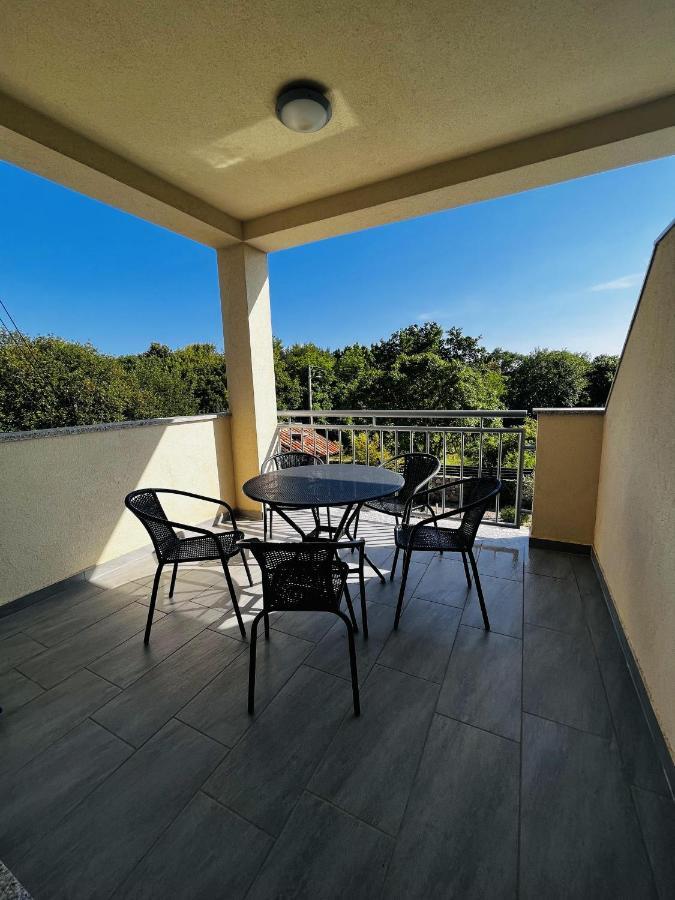 Apartmani Ivica Veglia Exterior foto