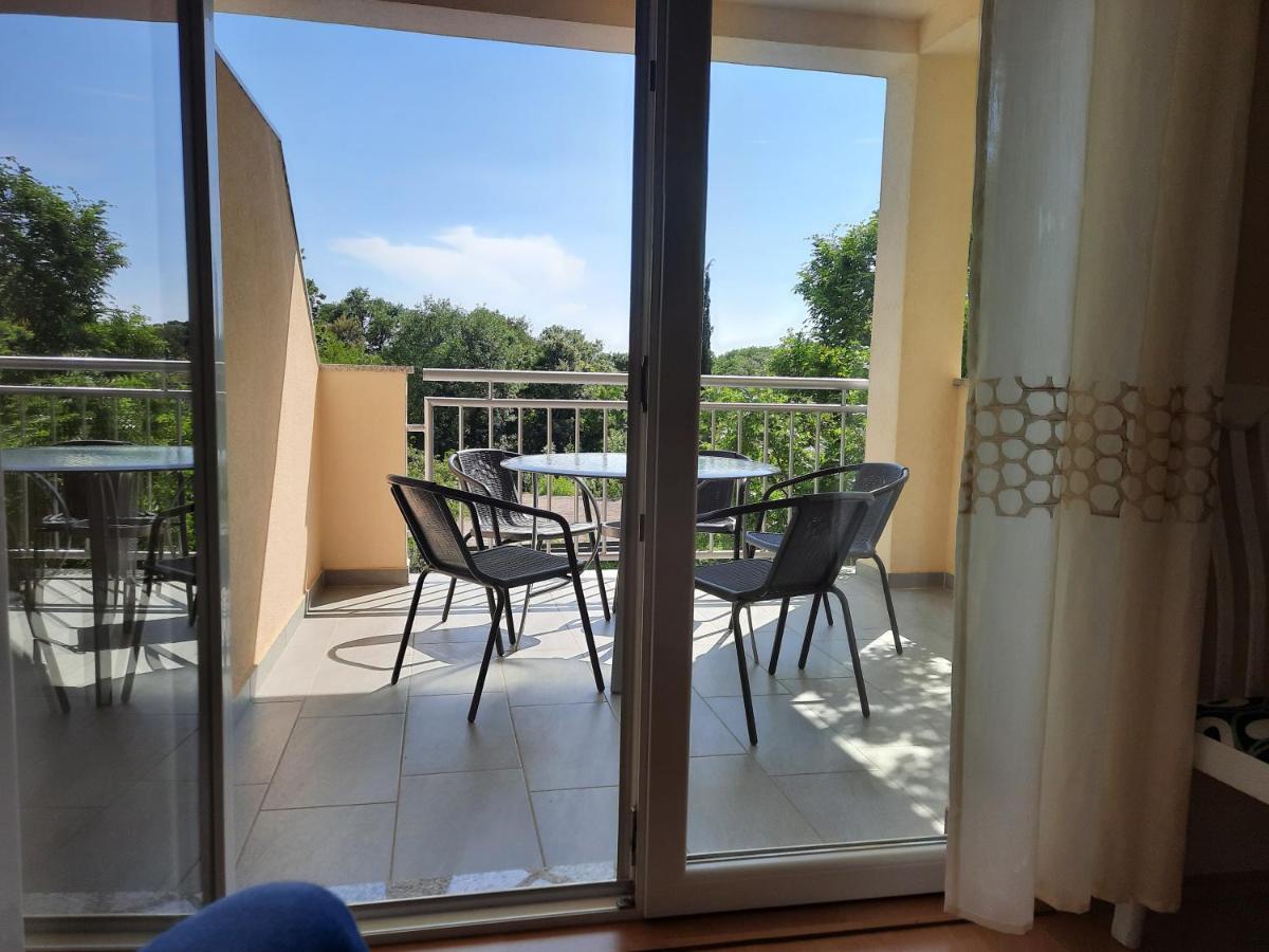 Apartmani Ivica Veglia Exterior foto